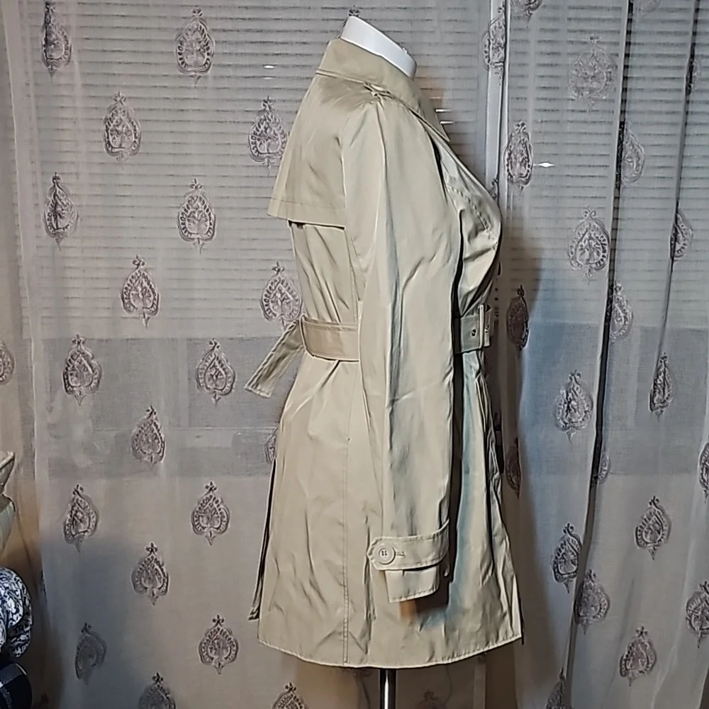 Beige Coat - Picture 11 of 16
